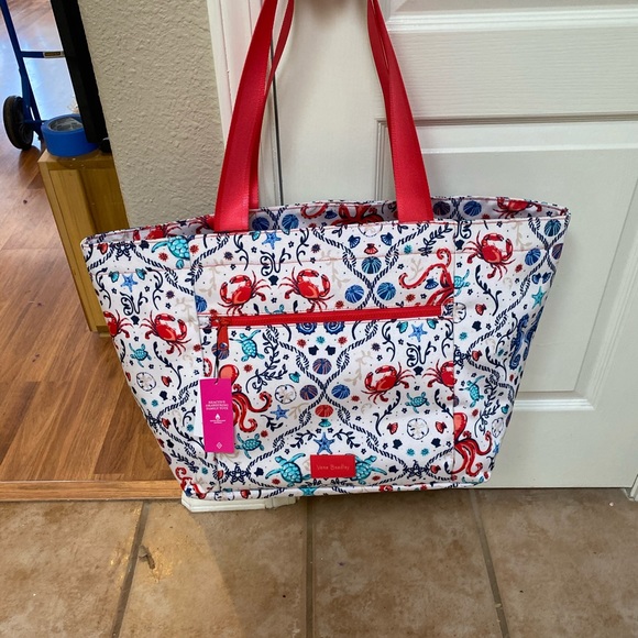 2 VeraBradley totes: ReActiveFamDrawstring/Iconic - Picture 4 of 4